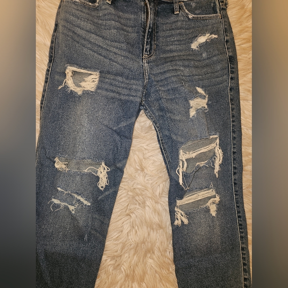 Hollister High-Rise Crop Slim Straight Jeans – Distressed, Size 9R (24.5” Inseam - Picture 2 of 4